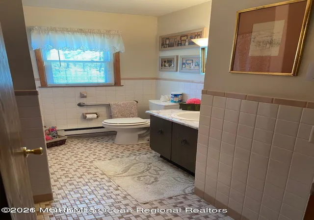 Photo 3 of Single family home for sale at 38 Whitmore Dr, Toms River, NJ 08757 | MLS# 22623360 | Listing updated on 2026-07-30