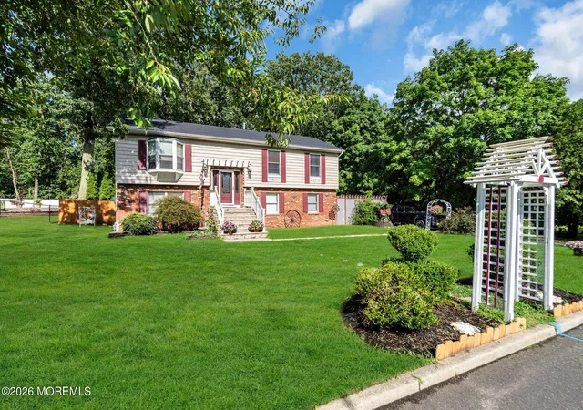 2nd image of 5 Hickory Hill Rd, Jackson, NJ 08527 | MLS# 22623932