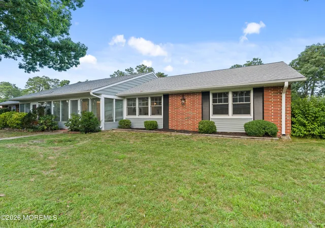 2nd image of 681 New Castle Ct #B, Lakewood, NJ 08701 | MLS# 22623500