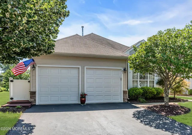 2nd image of 41 Rochford Dr, Manchester, NJ 08759 | MLS# 22624542
