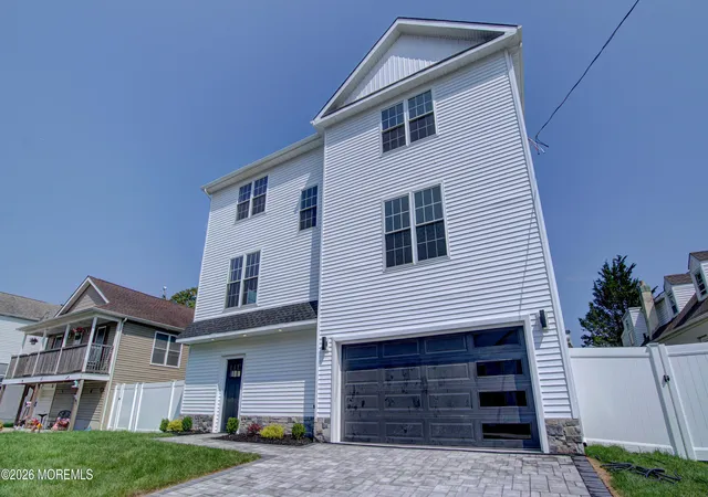 3rd image of 57 Oak St, Keansburg, NJ 07734 | MLS# 22623634