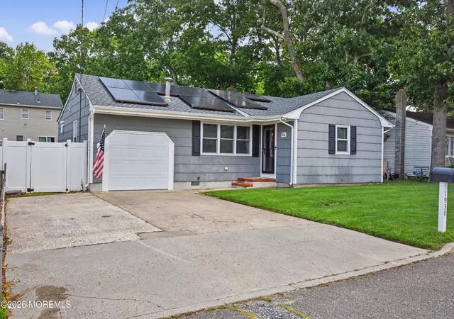 Photo 2 of Sale Pending at 1930 Ravenwood Dr, Toms River, NJ 08753 | MLS# 22623431 | Listing updated on 2026-08-25