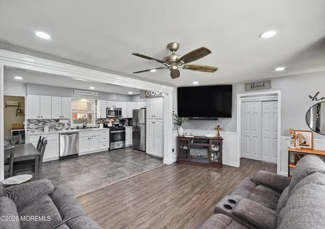 Photo 3 of Sale Pending at 1930 Ravenwood Dr, Toms River, NJ 08753 | MLS# 22623431 | Listing updated on 2026-08-25
