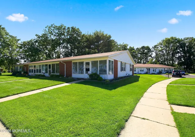 2nd image of 1121d Argyll Cir #D, Lakewood, NJ 08701 | MLS# 22623362