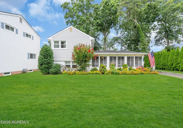 Photo 3 of Sale Pending at 2125 Edgewood Pl, Spring Lake, NJ 07762 | MLS# 22623603 | Listing updated on 2026-08-07
