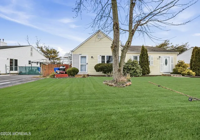 Photo 3 of Sale Pending at 3243 Mystic Port Pl, Toms River, NJ 08753 | MLS# 22623379 | Listing updated on 2026-09-09