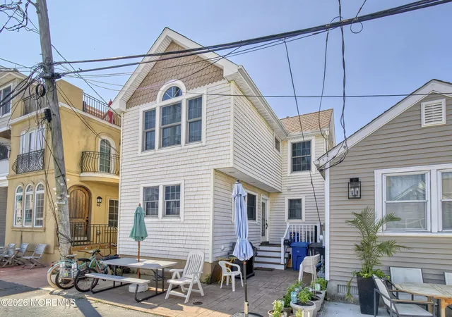 2nd image of 46 W Rutherford Ln, Lavallette, NJ 08735 | MLS# 22623781