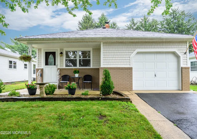 1st image of 9 Pavilion St, Toms River, NJ 08757 | MLS# 22623910