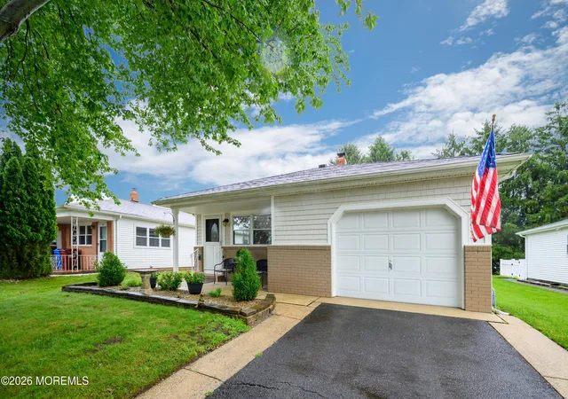 2nd image of 9 Pavilion St, Toms River, NJ 08757 | MLS# 22623910