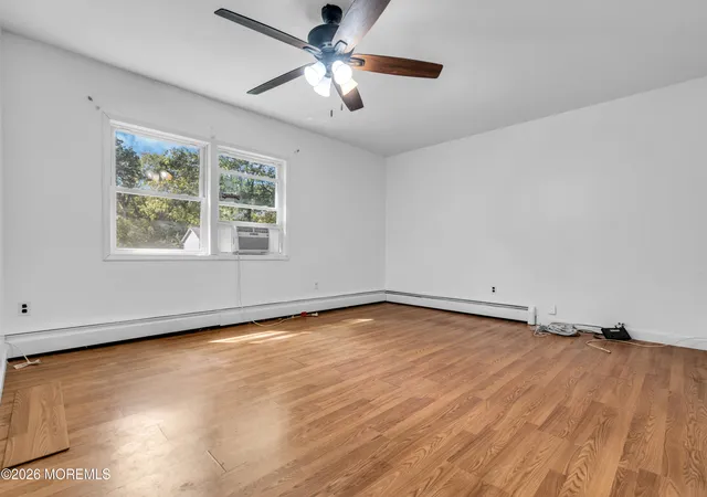 Photo 3 of Single family home for sale at 381 Glenn Rd, Jackson, NJ 08527 | MLS# 22623419 | Listing updated on 2026-10-15