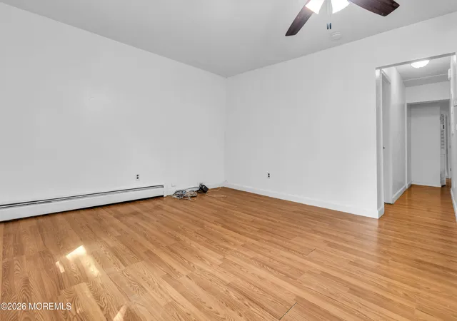 Photo 4 of Single family home for sale at 381 Glenn Rd, Jackson, NJ 08527 | MLS# 22623419 | Listing updated on 2026-10-15