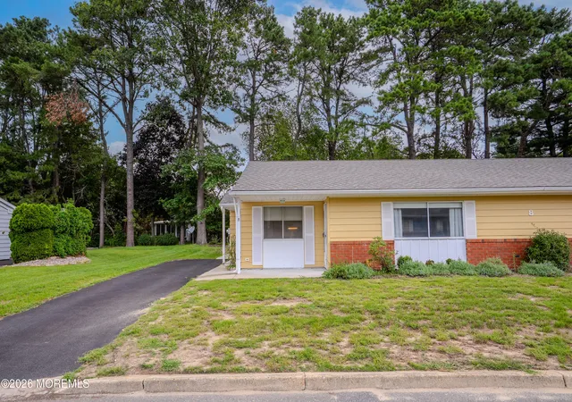 Photo 3 of Single family home for sale at 8 B Alaska Ave, Whiting, NJ 08759 | MLS# 22623426 | Listing updated on 2026-09-16