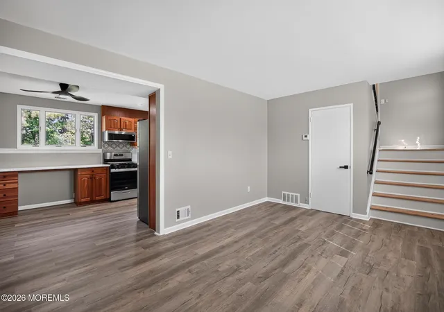 Photo 4 of Single family home for sale at 517 Alfred Rd, Toms River, NJ 08757 | MLS# 22623847 | Listing updated on 2026-08-10