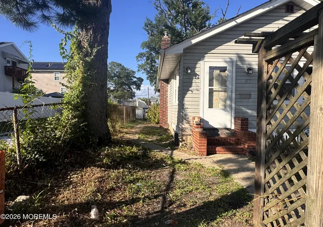Photo 3 of Single family home for sale at 57 Lakewood Ave, Keansburg, NJ 07734 | MLS# 22623454 | Listing updated on 2026-07-31