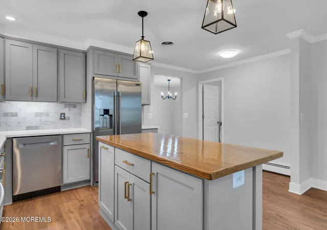 5th image of 52 Castleton Dr, Toms River, NJ 08757 | MLS# 22623658