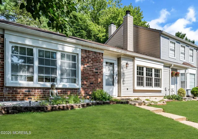 2nd image of 16 Excalibur Ct, Old Bridge, NJ 08857 | MLS# 22624593