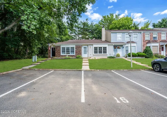 5th image of 16 Excalibur Ct, Old Bridge, NJ 08857 | MLS# 22624593