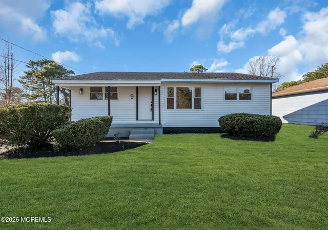 1st image of 9 14th St, Williamstown, NJ 08094 | MLS# 22623493