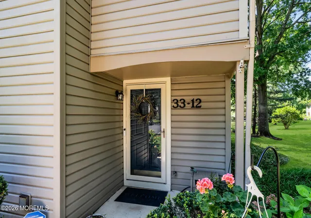 3rd image of 33 Trumbull Dr, Freehold, NJ 07728