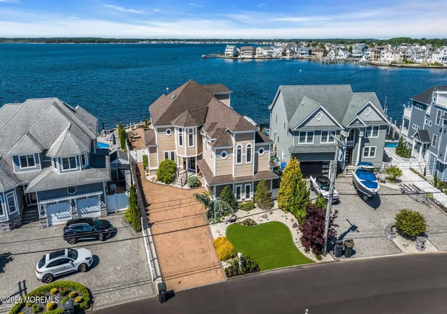 3rd image of 531 Bayview Dr, Toms River, NJ 08753 | MLS# 22623541