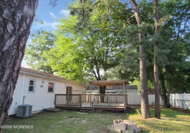 5th image of 913 Larchmont St, Toms River, NJ 08757 | MLS# 22623604
