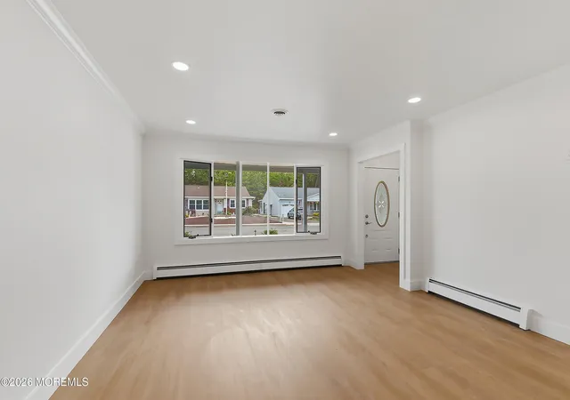 Photo 4 of Single family home for sale at 46 Auburn Rd, Toms River, NJ 08757 | MLS# 22623637 | Listing updated on 2026-09-15