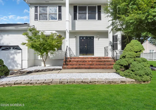 5th image of 504 Woolley Dr, Neptune, NJ 07753 | MLS# 22623990