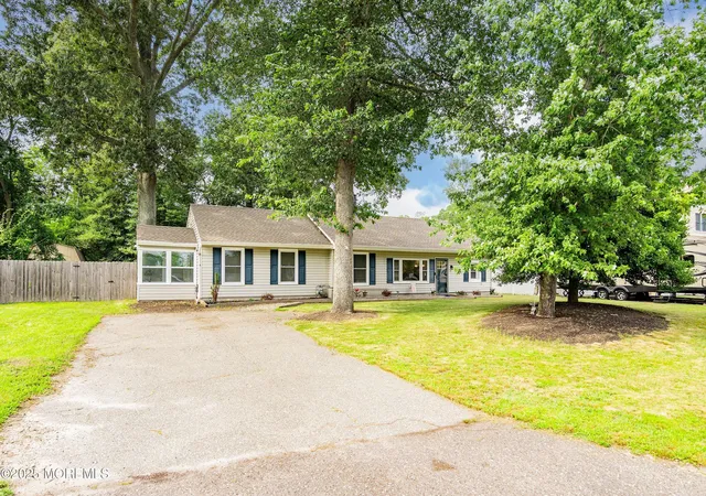 3rd image of 609 Main St, Bayville, NJ 08721 | MLS# 22623724