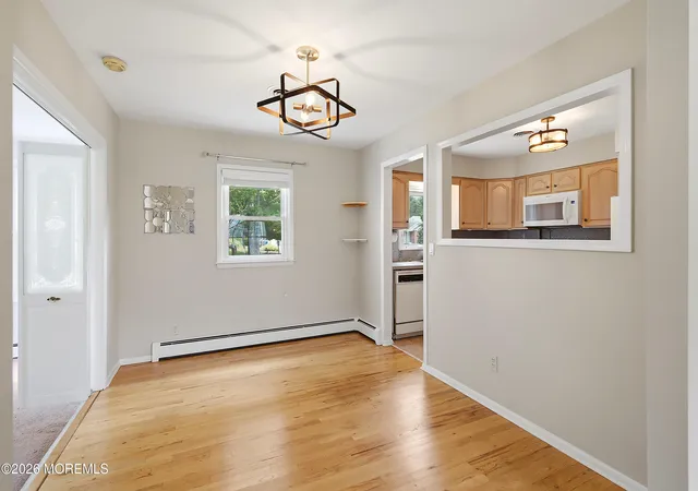 Photo 4 of Single family home for sale at 943 Edgebrook Dr N, Toms River, NJ 08757 | MLS# 22623906 | Listing updated on 2026-09-02