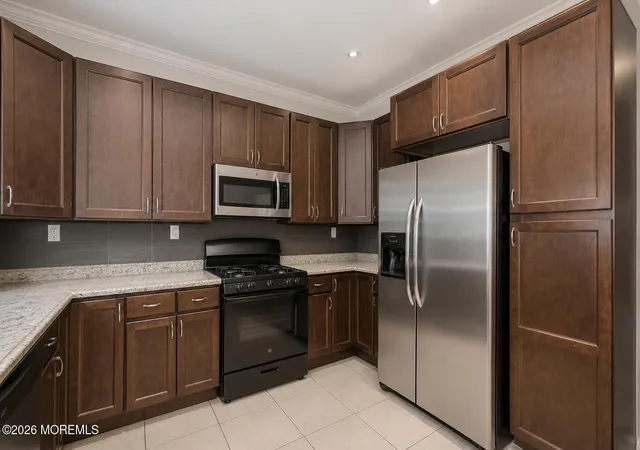 4th image of 21 Gladstone Ave, Newark, NJ 07106 | MLS# 22623759