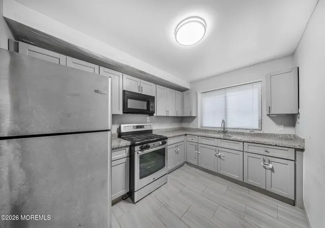 Listing Photo 5 - Condo for sale in building located at 747-757 N Broad St, Elizabeth, NJ 07208 - Unit #105