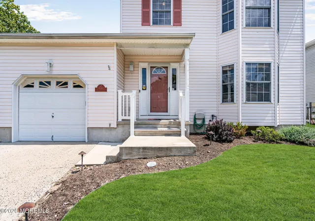 Photo 4 of Sale Pending at 1744 Howard St, Wall Township, NJ 07719 | MLS# 22623769 | Listing updated on 2026-08-14