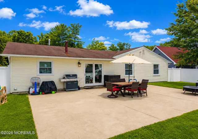 36th image of 164 Idlebrook Ln, Matawan, NJ 07747 | MLS# 22623870