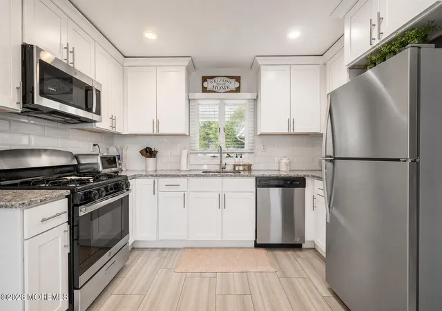 5th image of 164 Idlebrook Ln, Matawan, NJ 07747 | MLS# 22623870