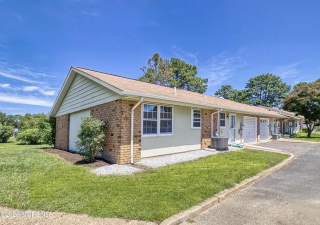 2nd image of 27 Cambridge Cir #D, Manchester, NJ 08759 | MLS# 22624005