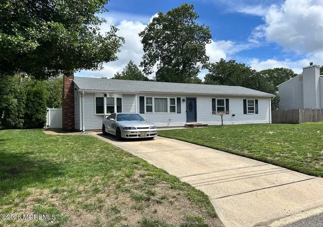 3rd image of 1424 Green Grove Rd, Brick, NJ 08724 | MLS# 22623843