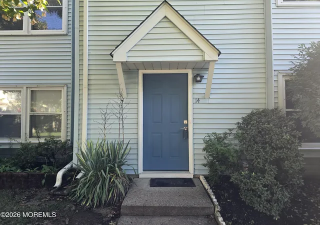 2nd image of 14 Independence Ct, Jackson, NJ 08527 | MLS# 22623912