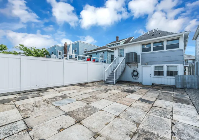 2nd image of 230 Hamilton Ave, Seaside Heights, NJ 08751