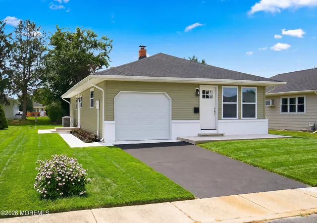 2nd image of 7 Frederiksted St, Toms River, NJ 08757 | MLS# 22623897