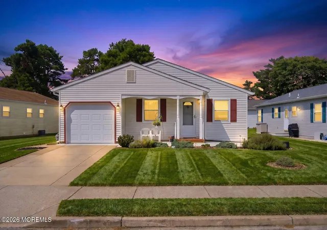 Photo 2 of Single family home for sale at 3 Wojtyla Ct, Toms River, NJ 08757 | MLS# 22623853 | Listing updated on 2026-09-24