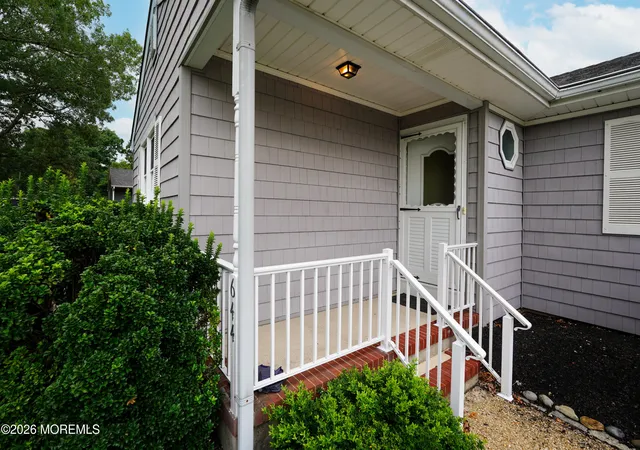 2nd image of 644 Berkeley Ave, Beachwood, NJ 08722 | MLS# 22623880