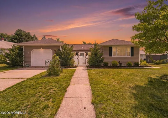 3rd image of 20 Le Lamentin Dr, Toms River, NJ 08757 | MLS# 22623877