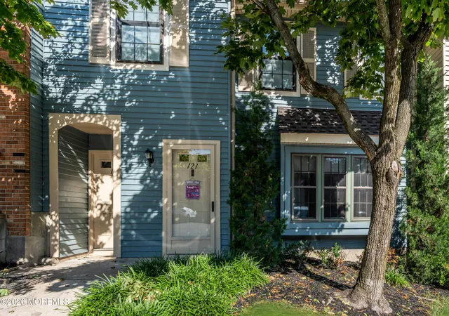 1st image of 121 Dumbarton Hill Ct, Matawan, NJ 07747 | MLS# 22624990