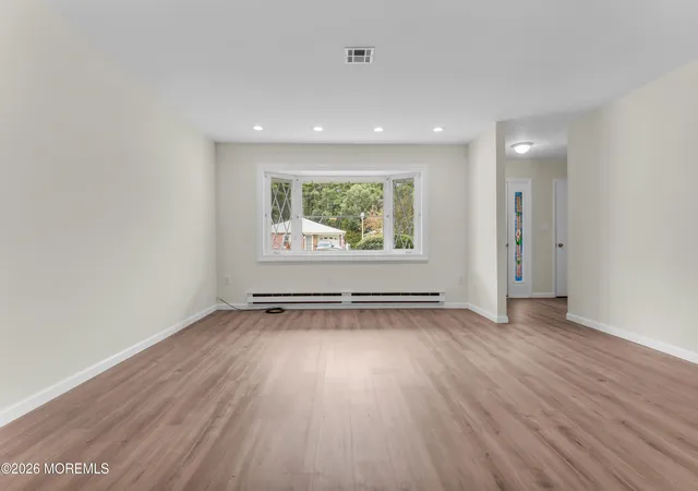 5th image of 51 Regent Cir, Brick, NJ 08723 | MLS# 22624080