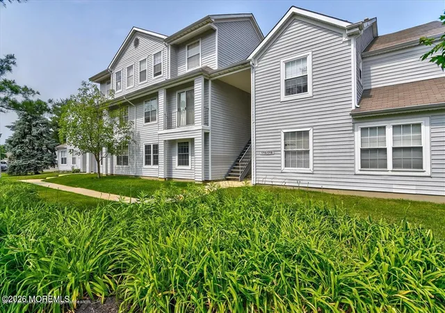3rd image of 1716 Waters Edge Dr, Toms River, NJ 08753