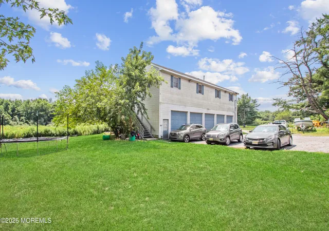 3rd image of 33 Allens Rd, Hightstown, NJ 08520 | MLS# 22623929