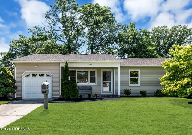 2nd image of 160 Berkeley Dr, Brick, NJ 08724 | MLS# 22623950