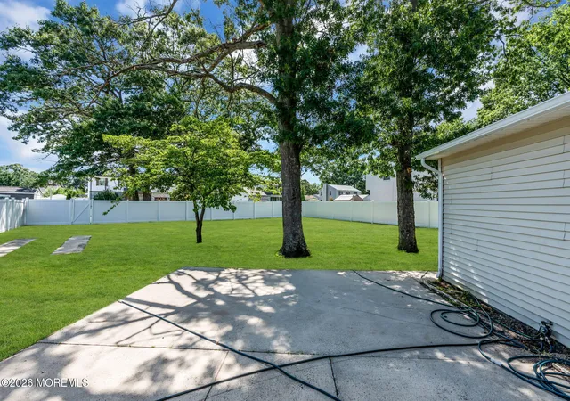 46th image of 160 Berkeley Dr, Brick, NJ 08724 | MLS# 22623950