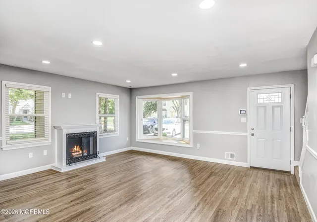 2nd image of 8 Colonial Ct, Jackson, NJ 08527 | MLS# 22624105