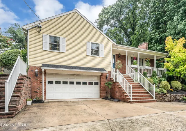 3rd image of 118 E Highland Ave, Atlantic Highlands, NJ 07716 | MLS# 22624250